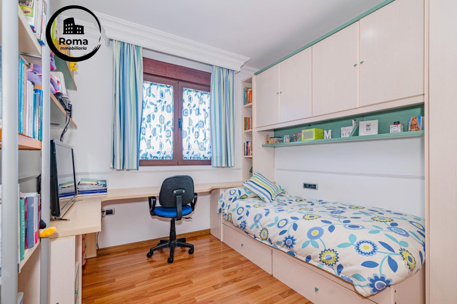 4 slaapkamer Rijtjeshuis te koop in La Zubia met zwembad garage - € 370.000 (Ref: 9829329)