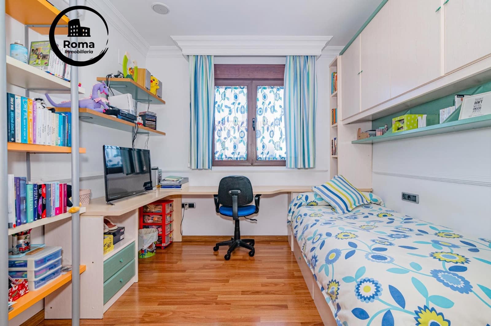 4 slaapkamer Rijtjeshuis te koop in La Zubia met zwembad garage - € 370.000 (Ref: 9829329)