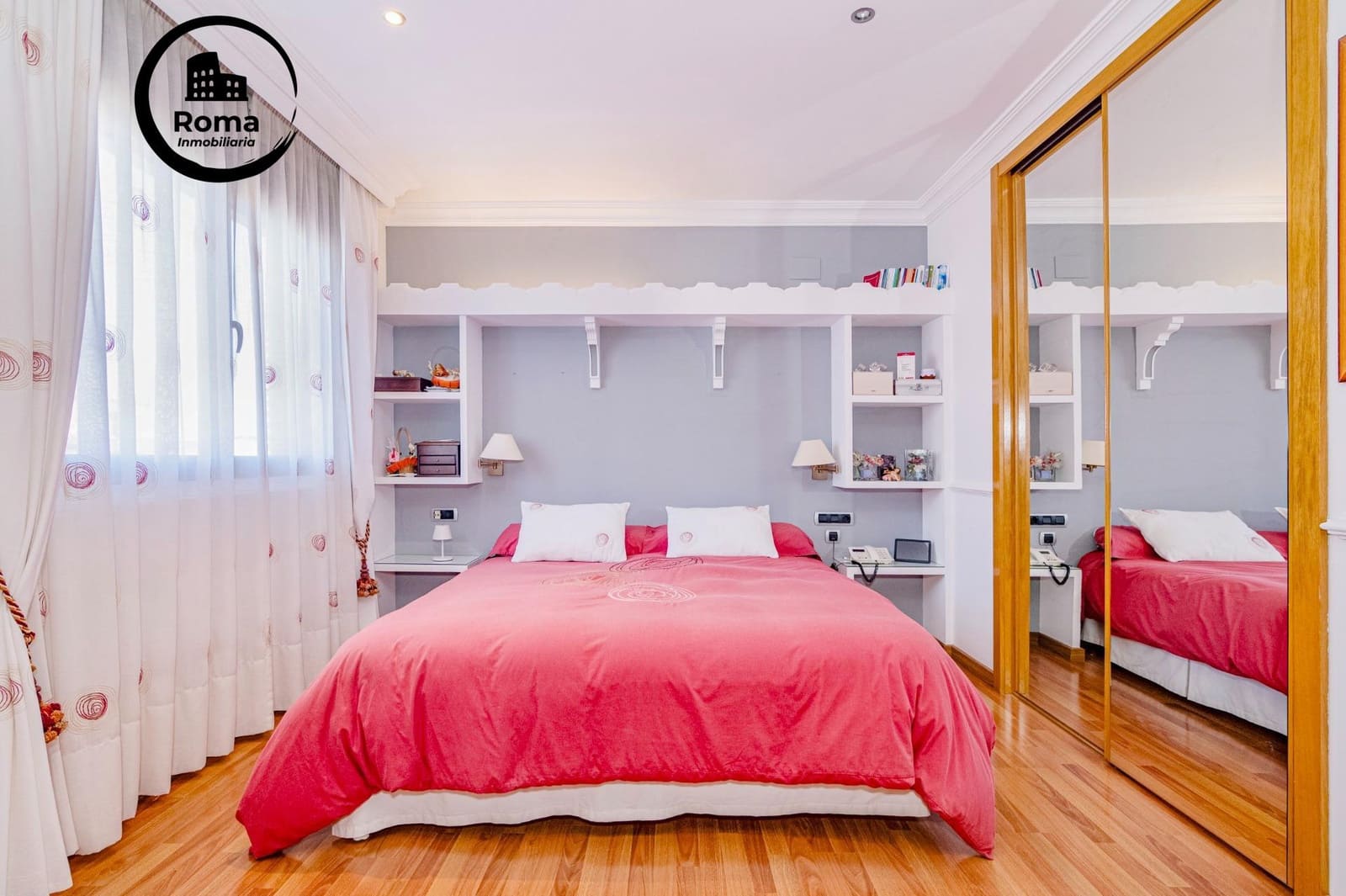 4 slaapkamer Rijtjeshuis te koop in La Zubia met zwembad garage - € 370.000 (Ref: 9829329)