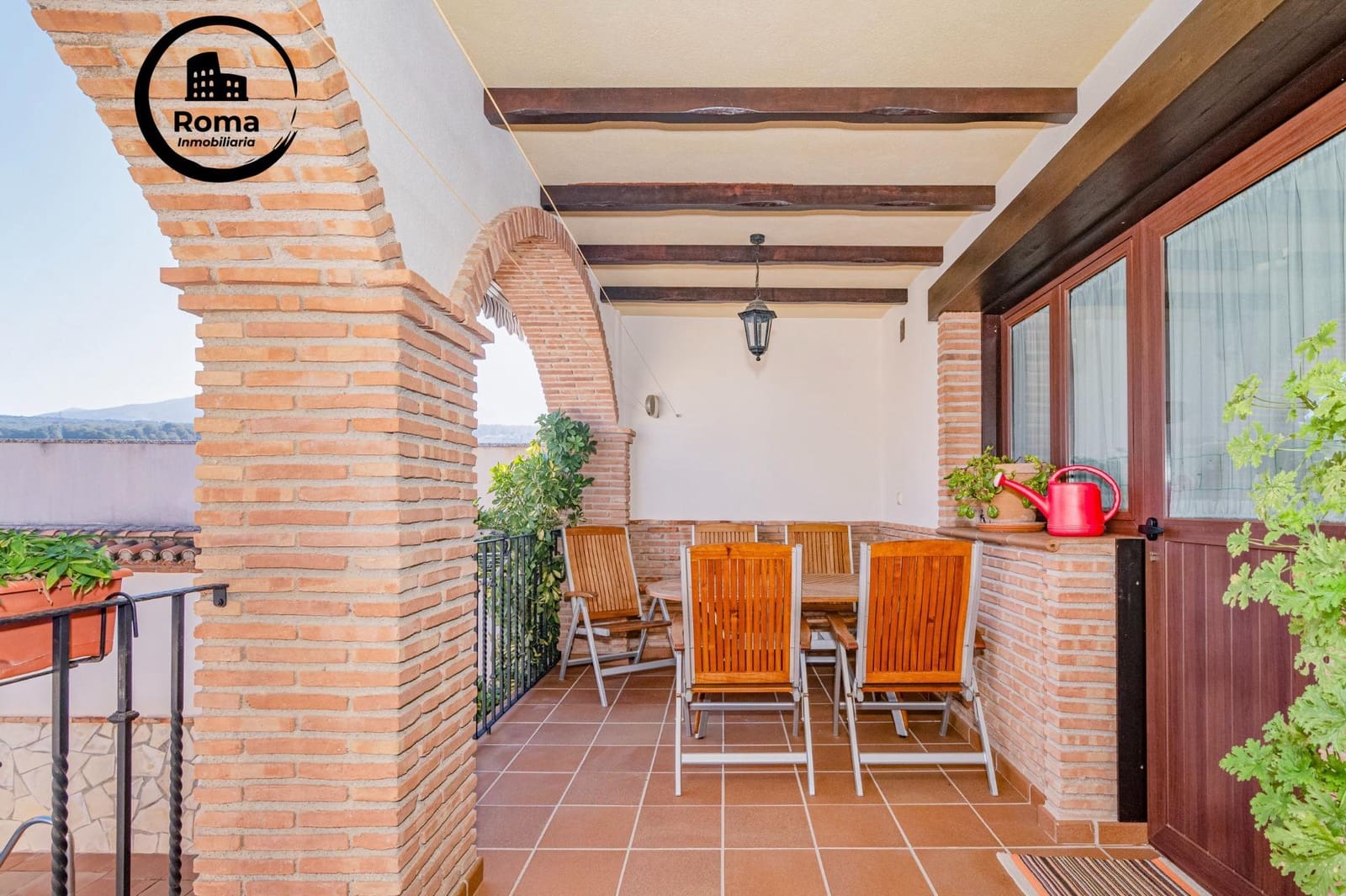 4 slaapkamer Rijtjeshuis te koop in La Zubia met zwembad garage - € 370.000 (Ref: 9829329)