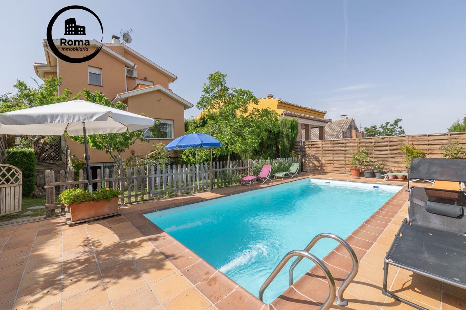 3 sovrum Villa till salu i La Zubia med pool garage - 350 000 € (Ref: 9831656)