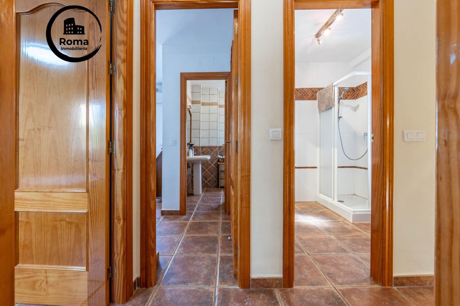 3 sovrum Villa till salu i La Zubia med pool garage - 350 000 € (Ref: 9831656)