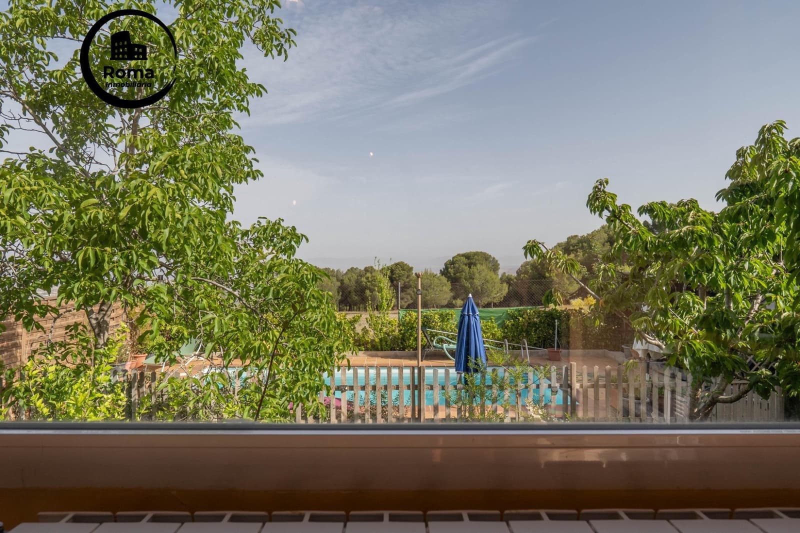 3 sovrum Villa till salu i La Zubia med pool garage - 350 000 € (Ref: 9831656)