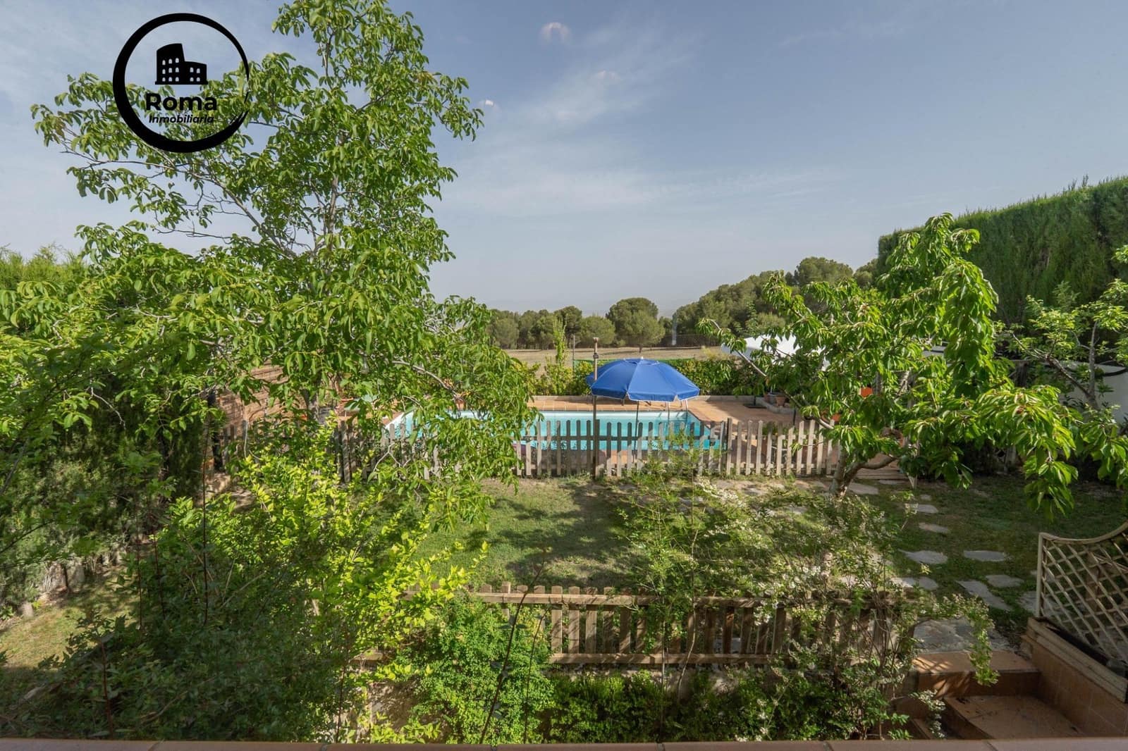 3 sovrum Villa till salu i La Zubia med pool garage - 350 000 € (Ref: 9831656)