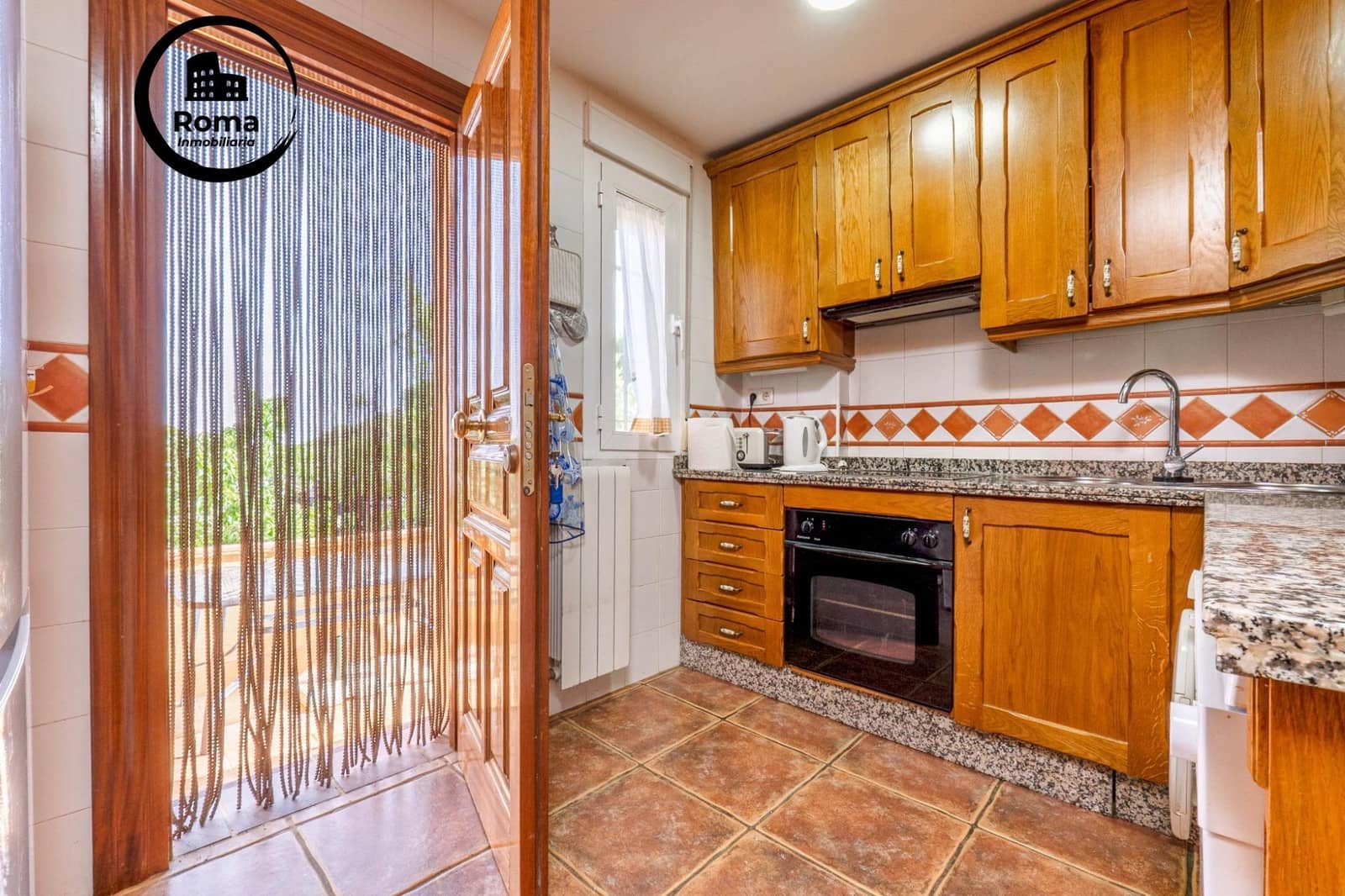 3 sovrum Villa till salu i La Zubia med pool garage - 350 000 € (Ref: 9831656)