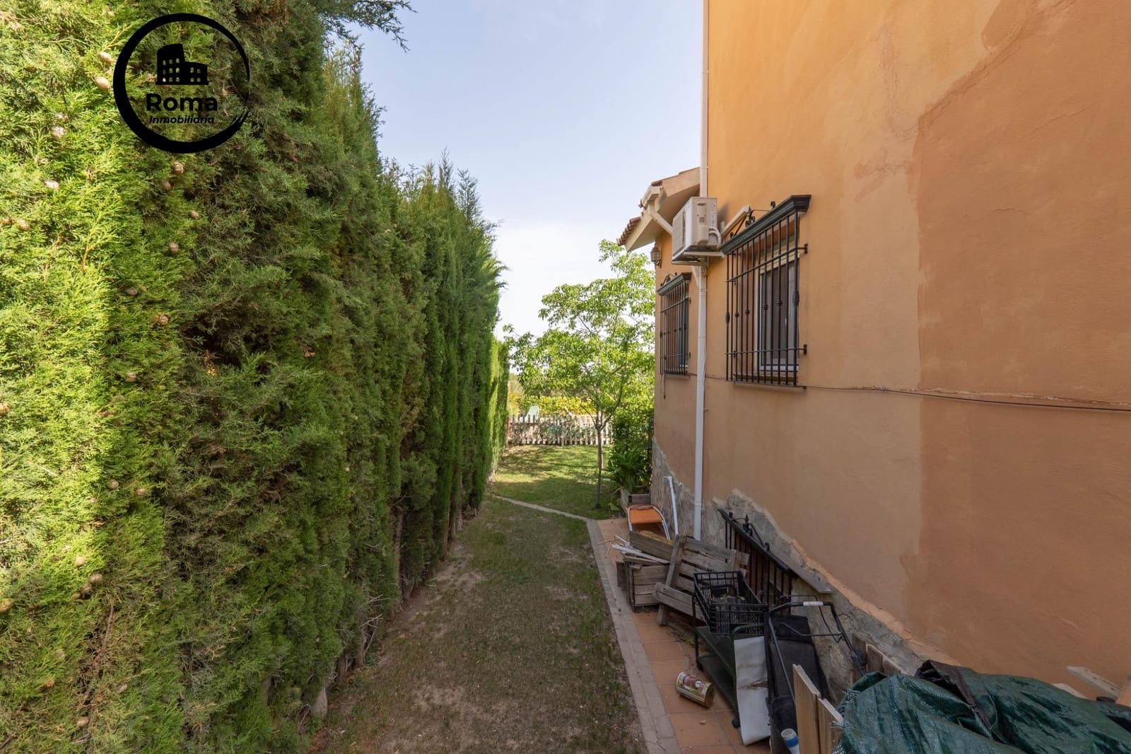 3 sovrum Villa till salu i La Zubia med pool garage - 350 000 € (Ref: 9831656)