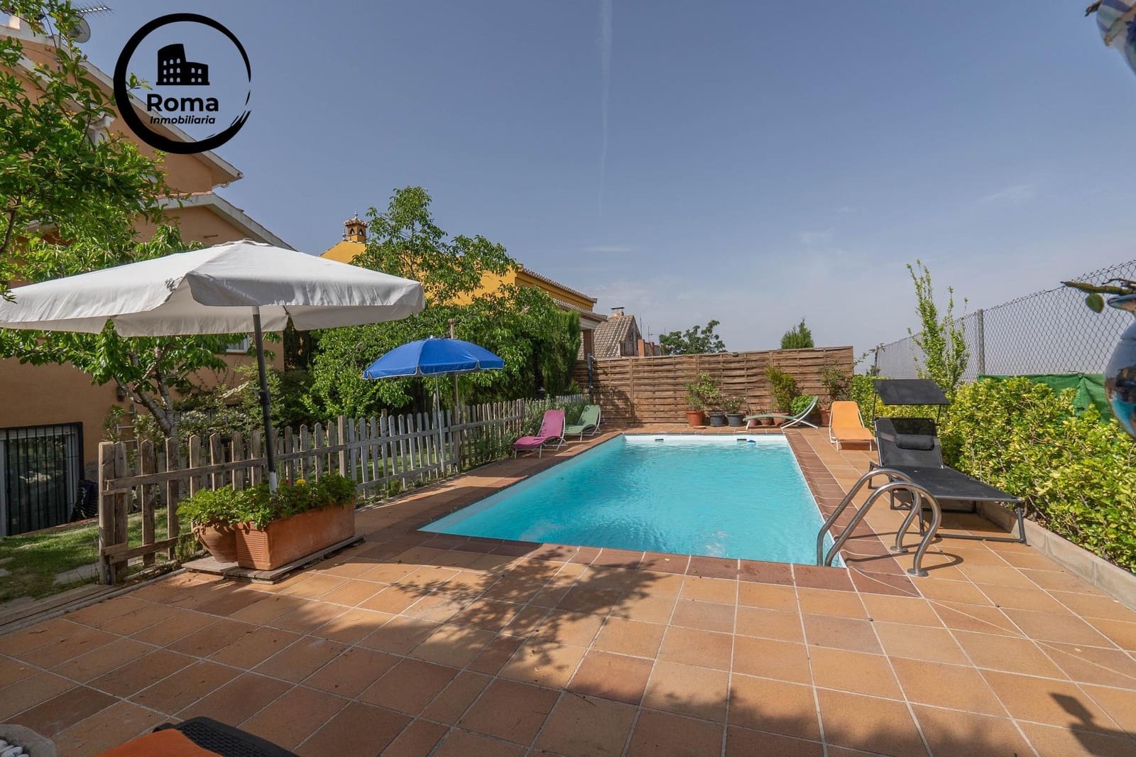 3 sovrum Villa till salu i La Zubia med pool garage - 350 000 € (Ref: 9831656)