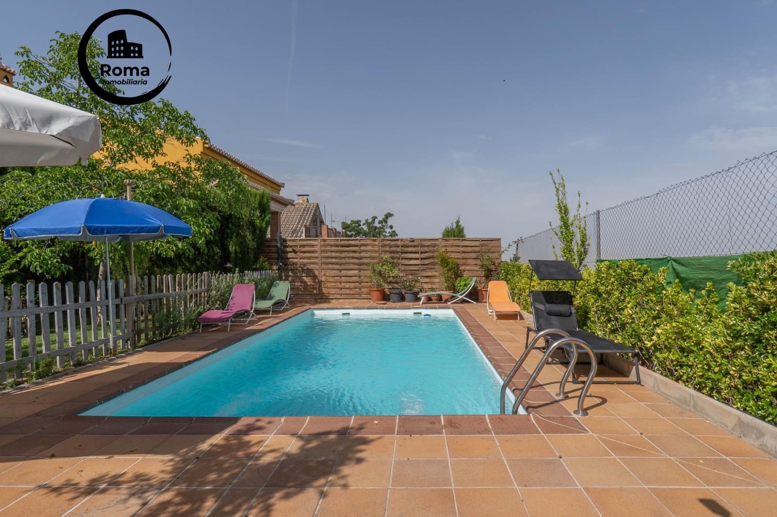 3 sovrum Villa till salu i La Zubia med pool garage - 350 000 € (Ref: 9831656)
