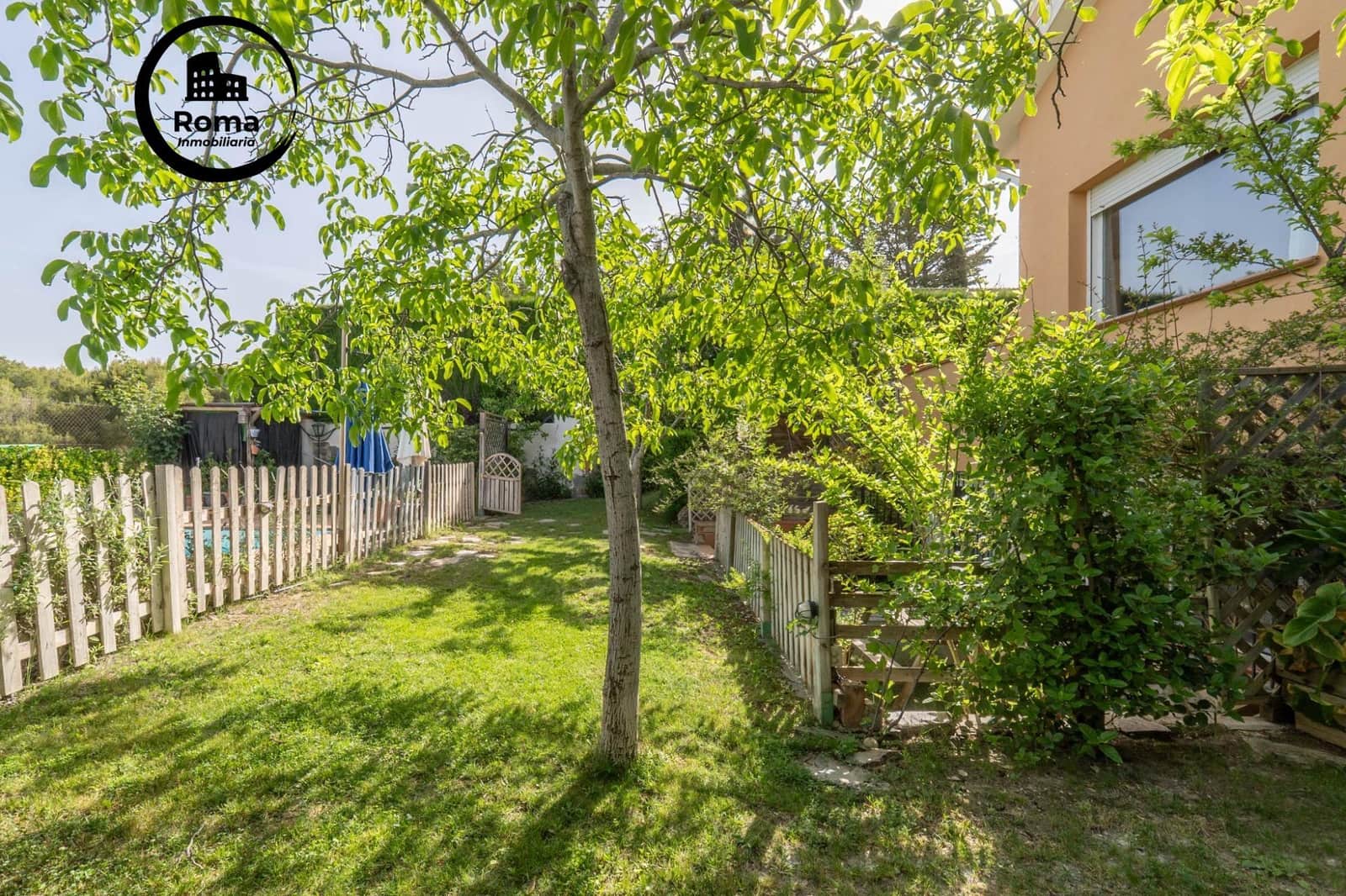 3 sovrum Villa till salu i La Zubia med pool garage - 350 000 € (Ref: 9831656)