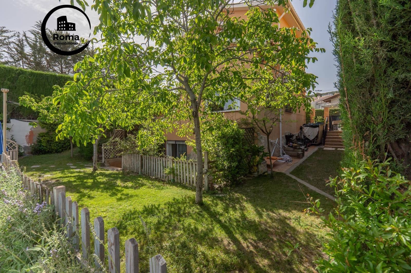 3 sovrum Villa till salu i La Zubia med pool garage - 350 000 € (Ref: 9831656)