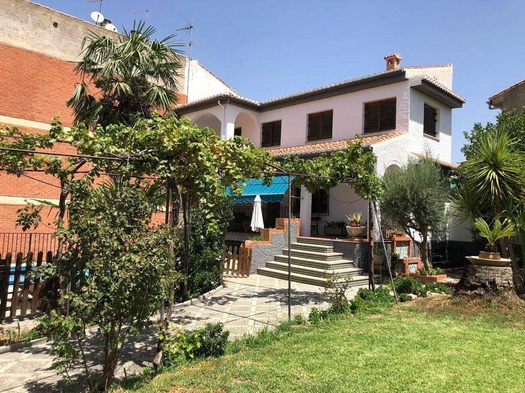 5 camera da letto Villa in vendita in La Zubia con piscina garage - 460.000 € (Rif: 9839433)