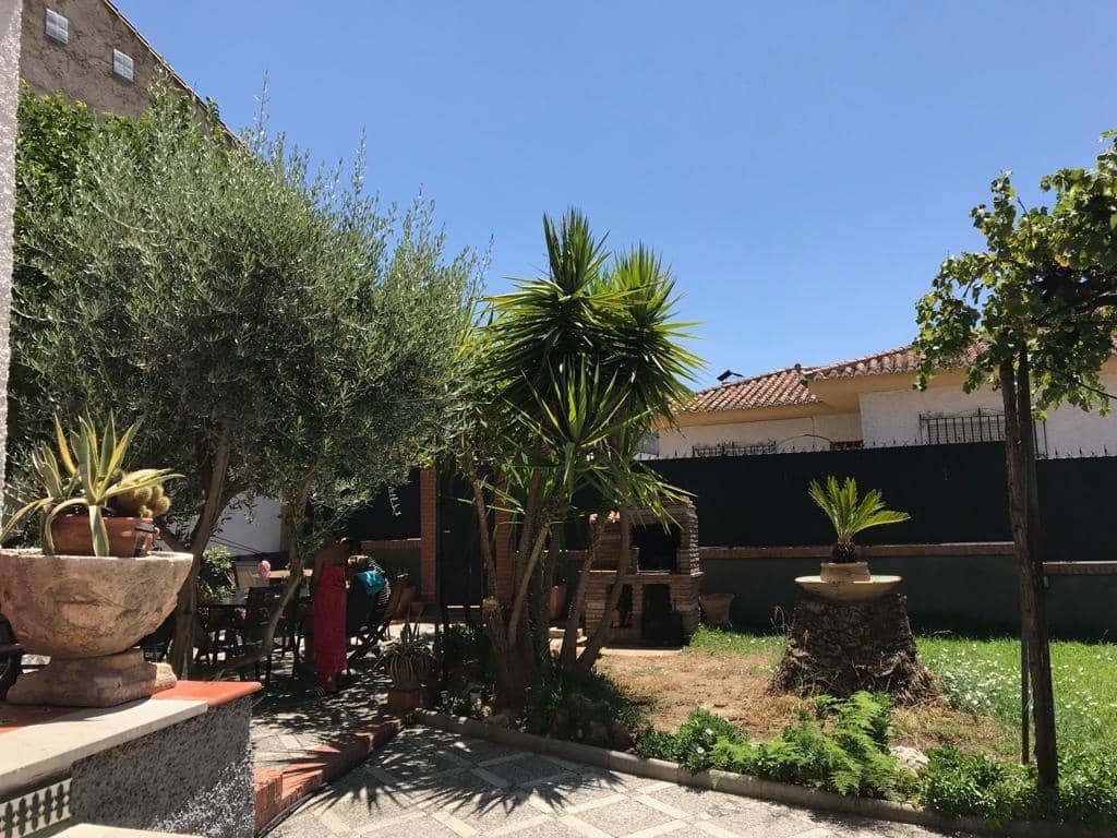 5 camera da letto Villa in vendita in La Zubia con piscina garage - 460.000 € (Rif: 9839433)