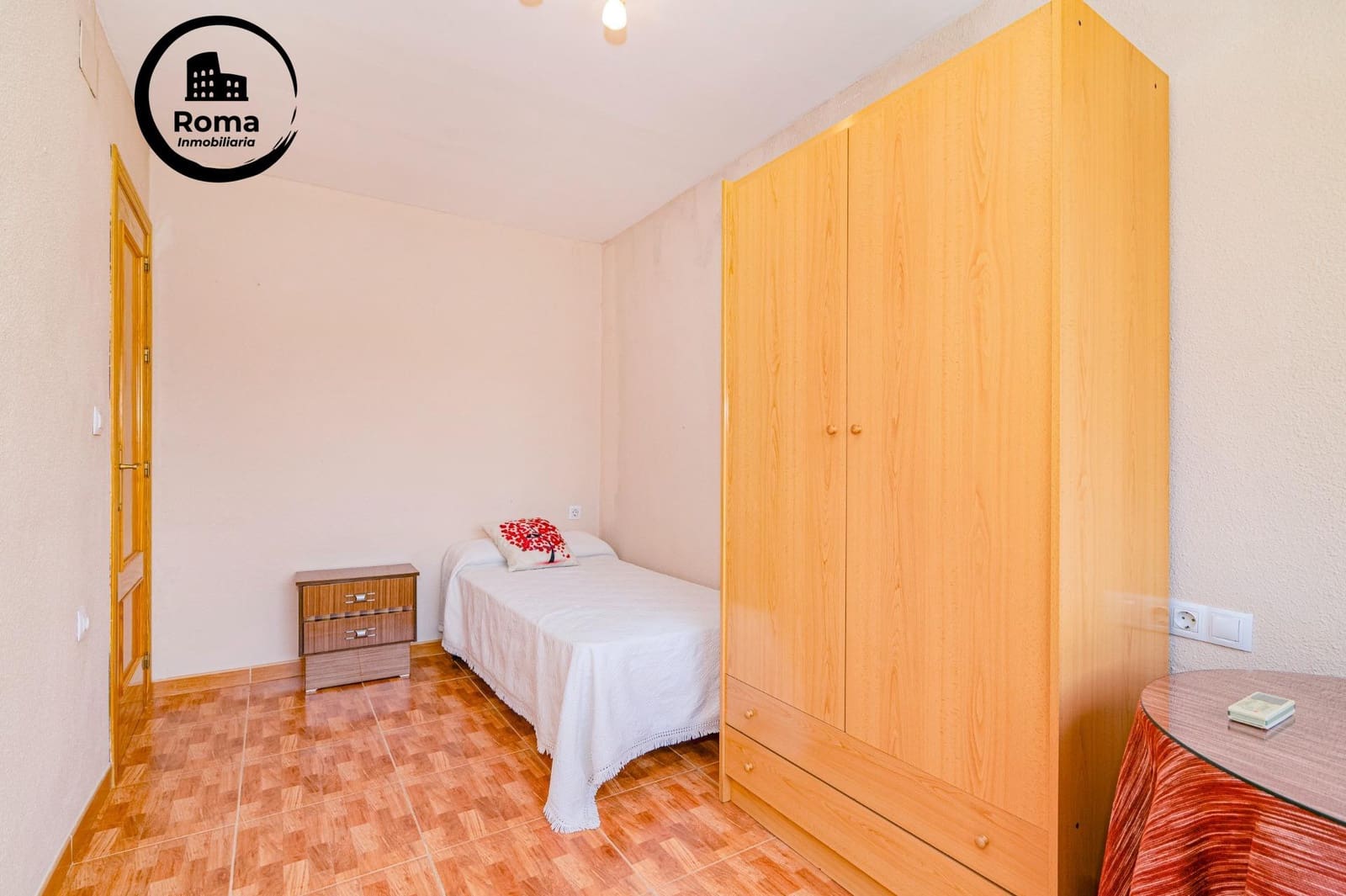 3 slaapkamer Flat te koop in Granada stad - € 137.000 (Ref: 9843637)