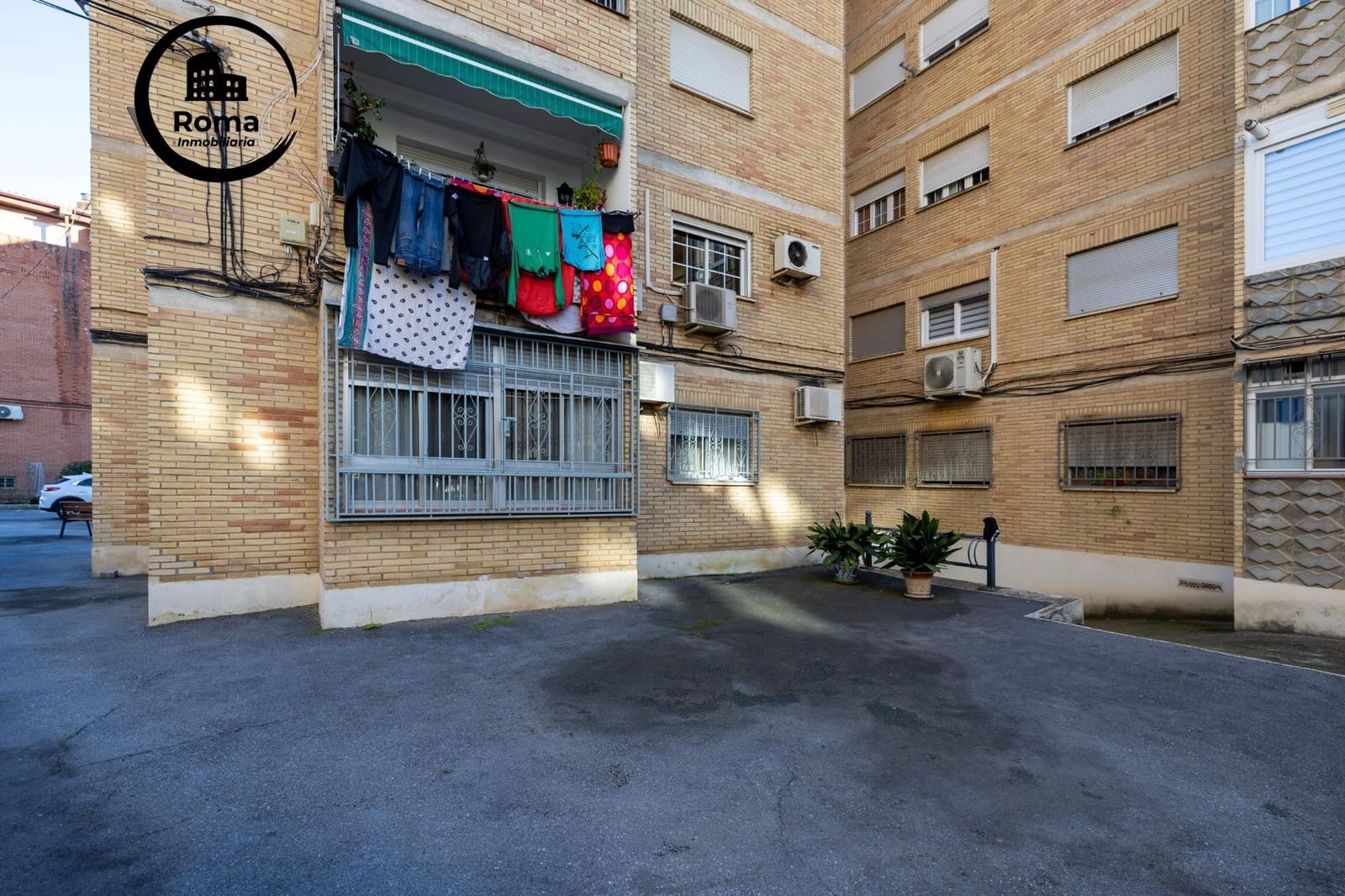 3 soveværelse Lejlighed til salg i Granada by med garage - € 199.900 (Ref: 9843660)
