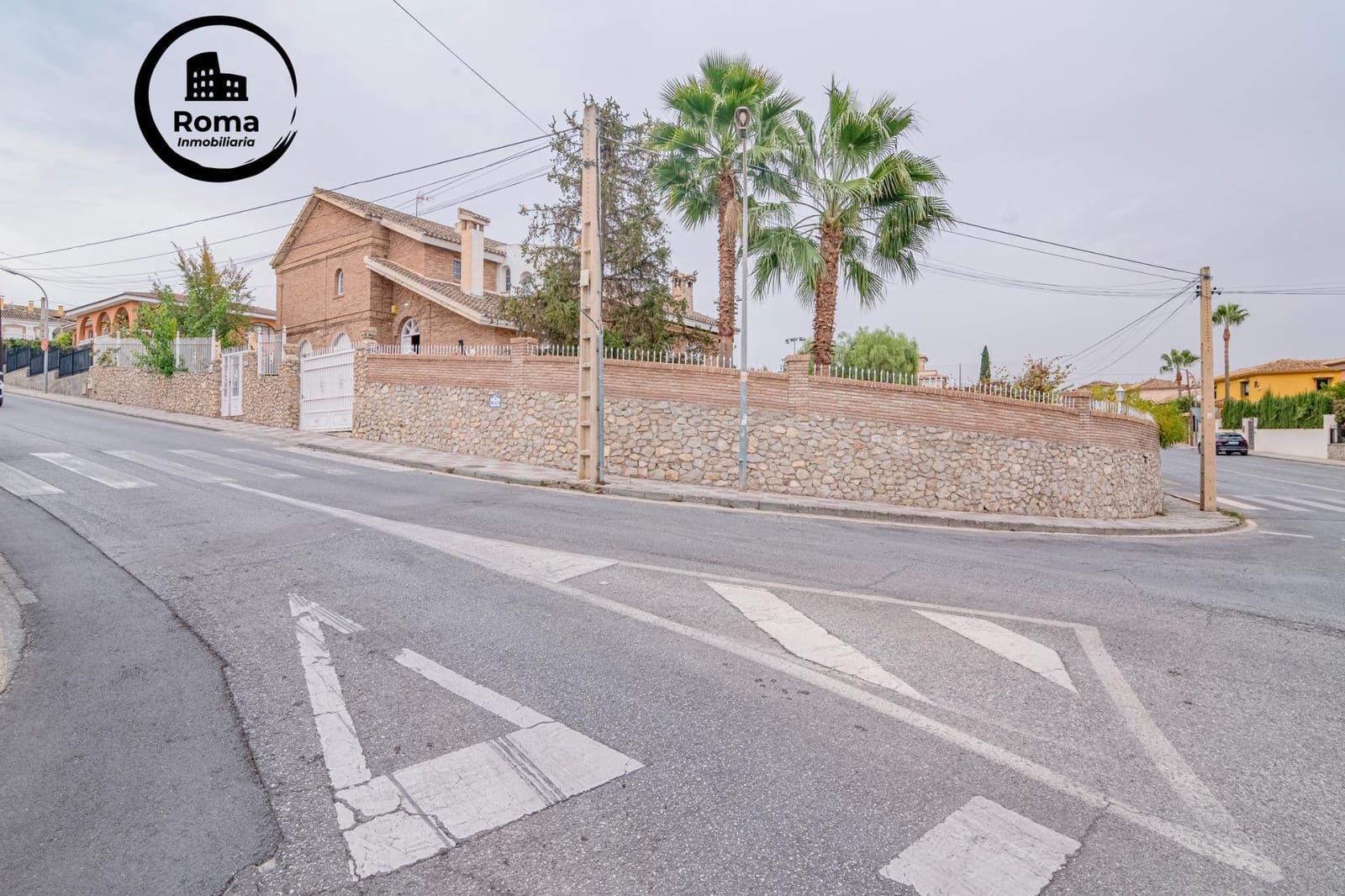 5 sovrum Villa till salu i La Zubia med pool garage - 1 190 000 € (Ref: 9894039)
