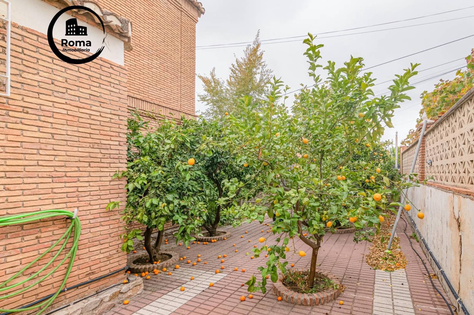 5 sovrum Villa till salu i La Zubia med pool garage - 1 190 000 € (Ref: 9894039)