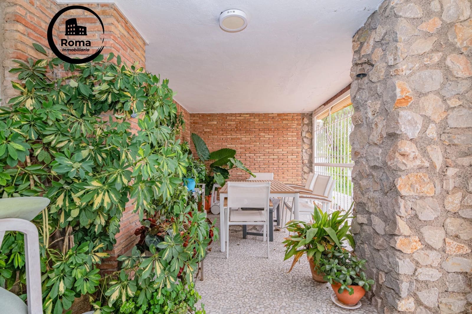 5 sovrum Villa till salu i La Zubia med pool garage - 1 190 000 € (Ref: 9894039)