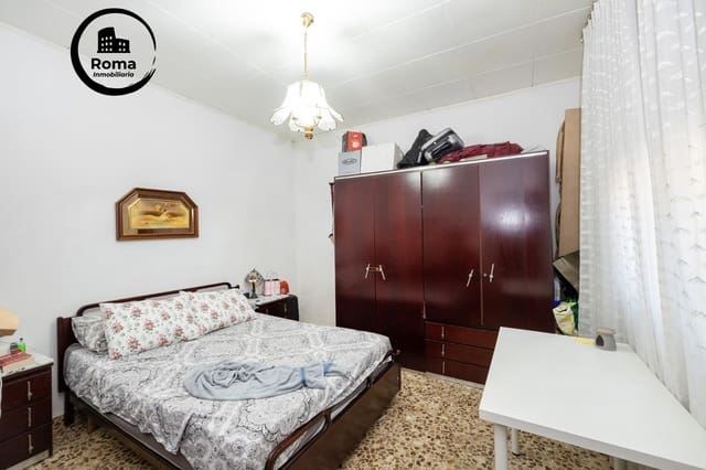 6 bedroom Townhouse for sale in Monachil - € 300,000 (Ref: 9894046)