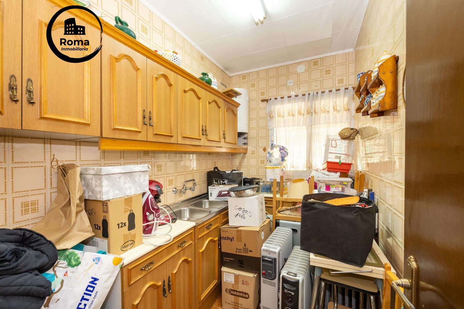 6 bedroom Townhouse for sale in Monachil - € 300,000 (Ref: 9894046)