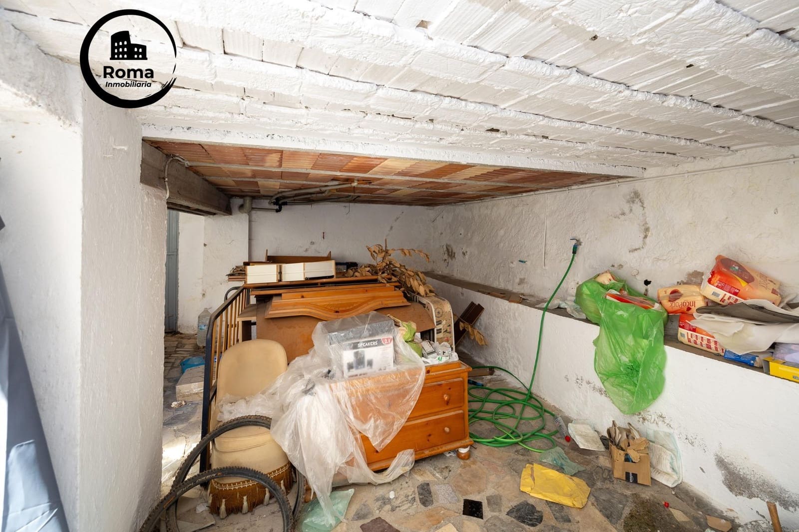 6 bedroom Townhouse for sale in Monachil - € 300,000 (Ref: 9894046)