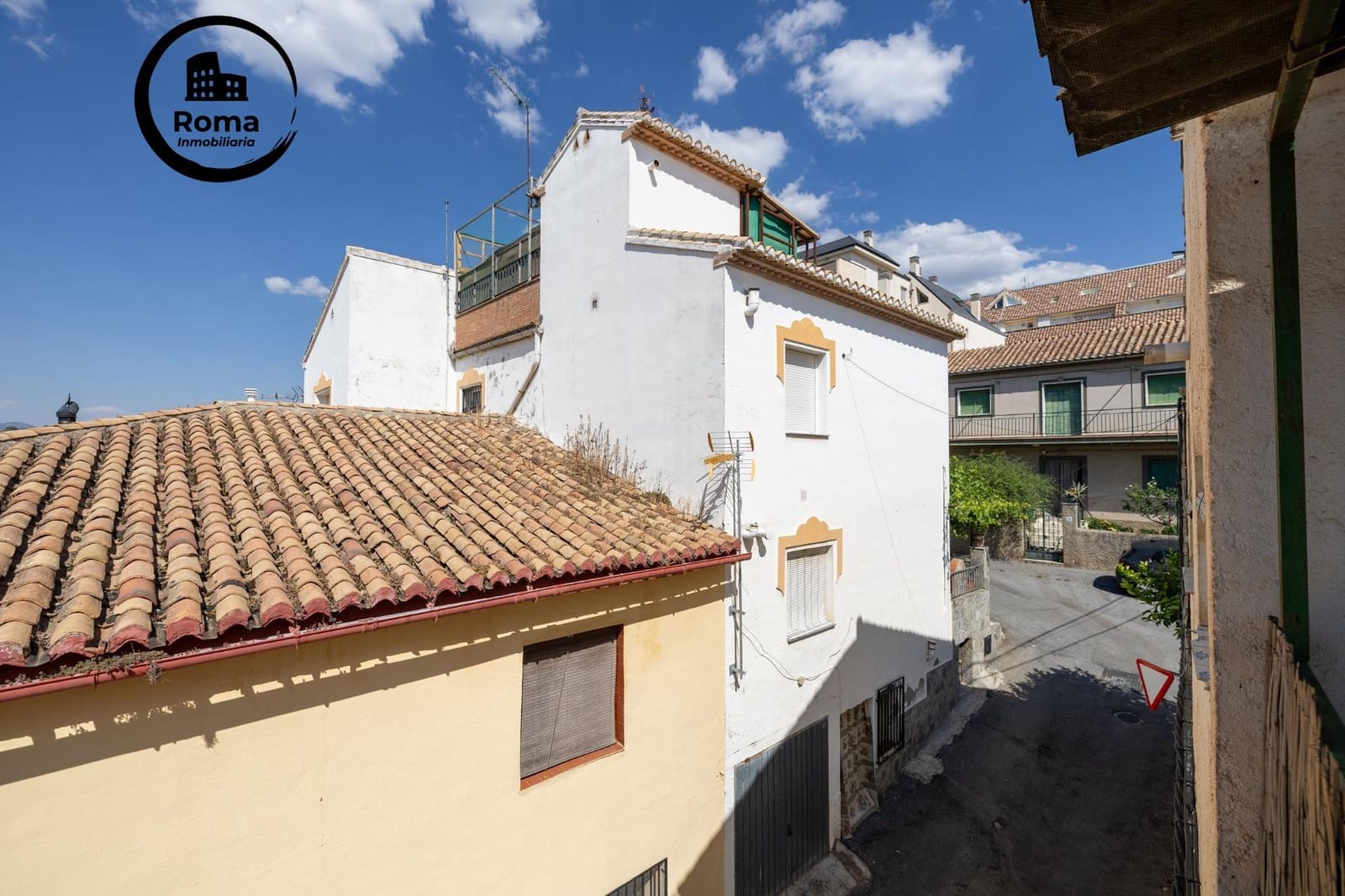 6 bedroom Townhouse for sale in Monachil - € 300,000 (Ref: 9894046)