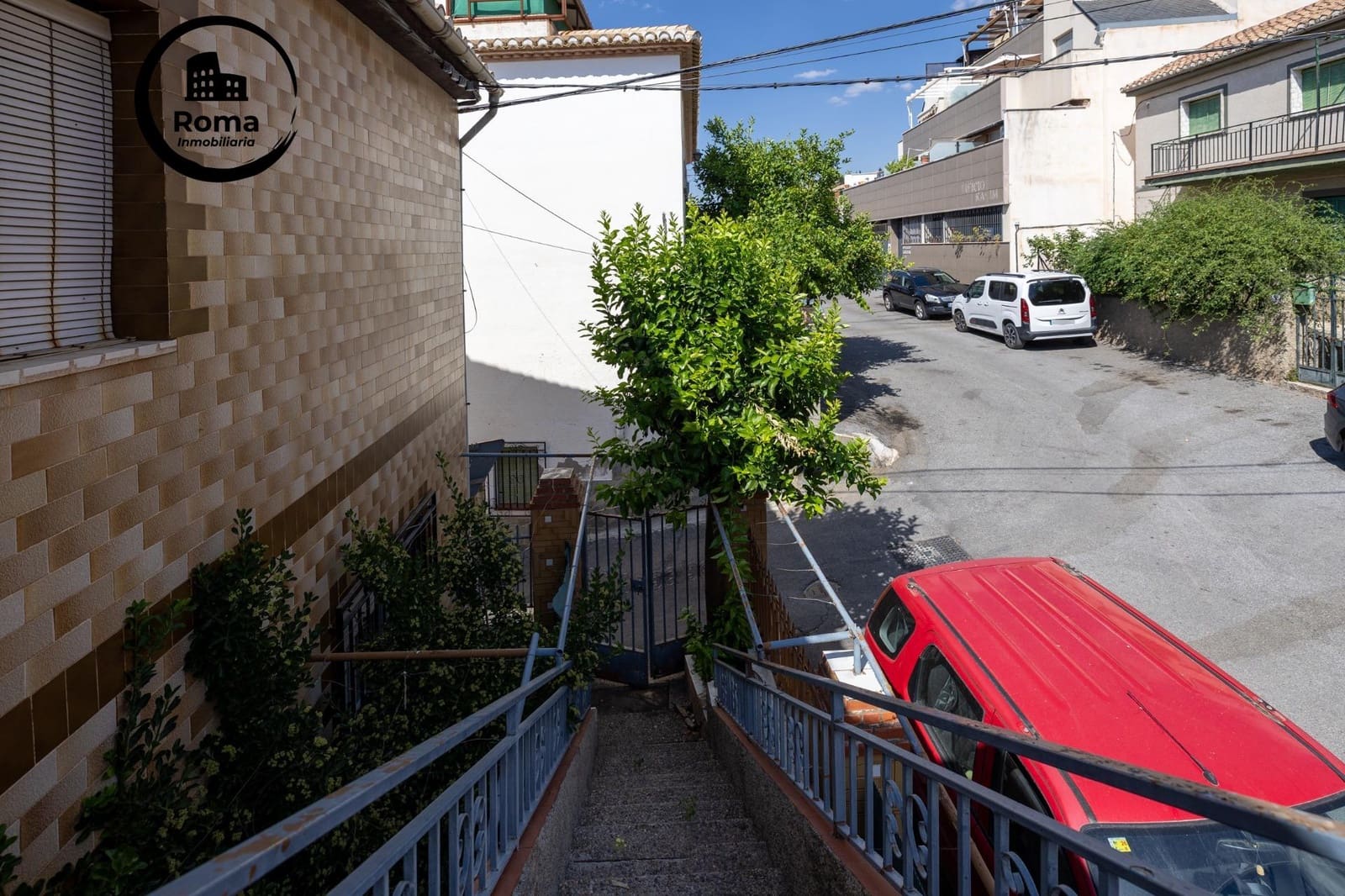 6 bedroom Townhouse for sale in Monachil - € 300,000 (Ref: 9894046)