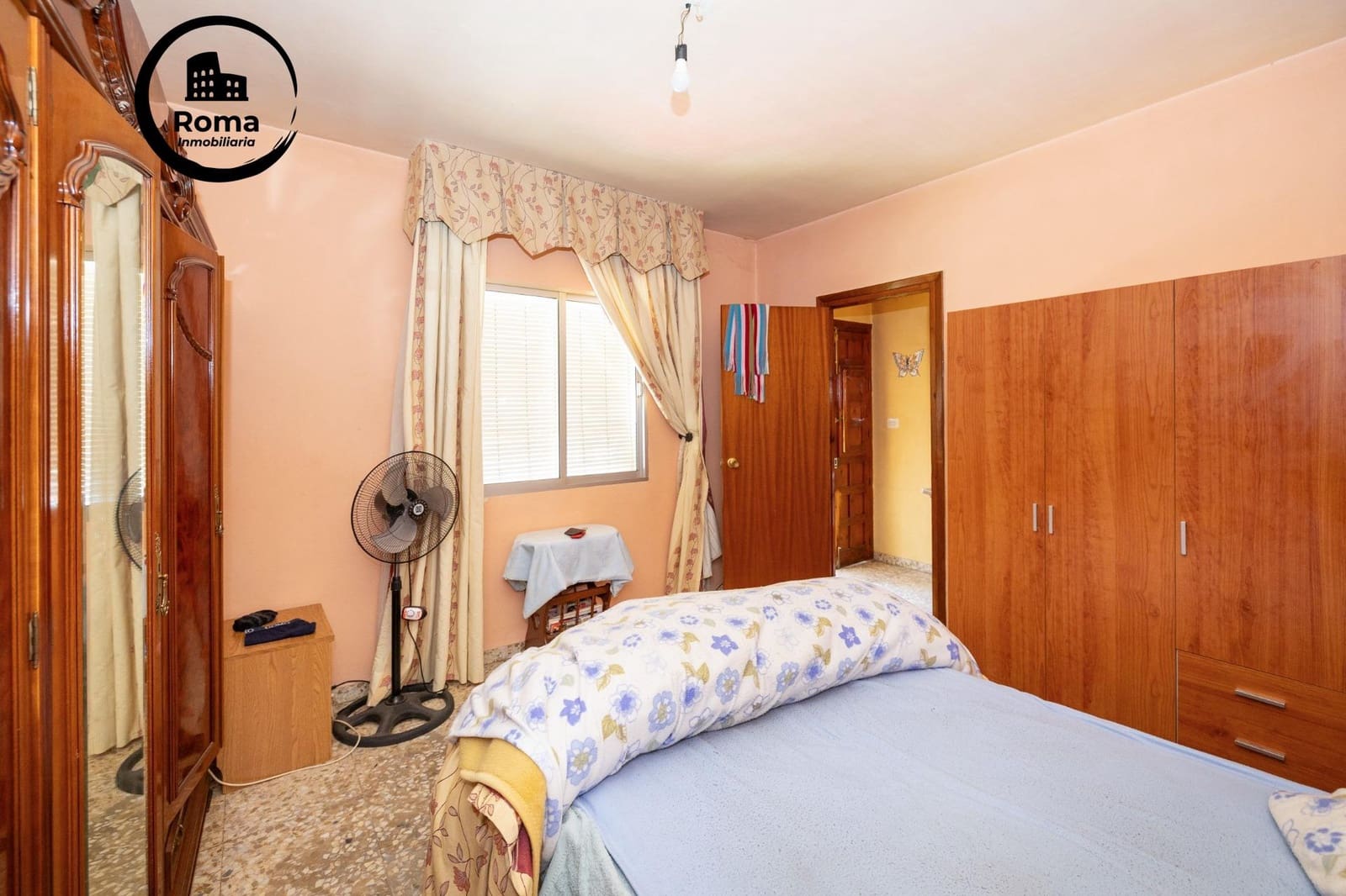 6 bedroom Townhouse for sale in Monachil - € 300,000 (Ref: 9894046)