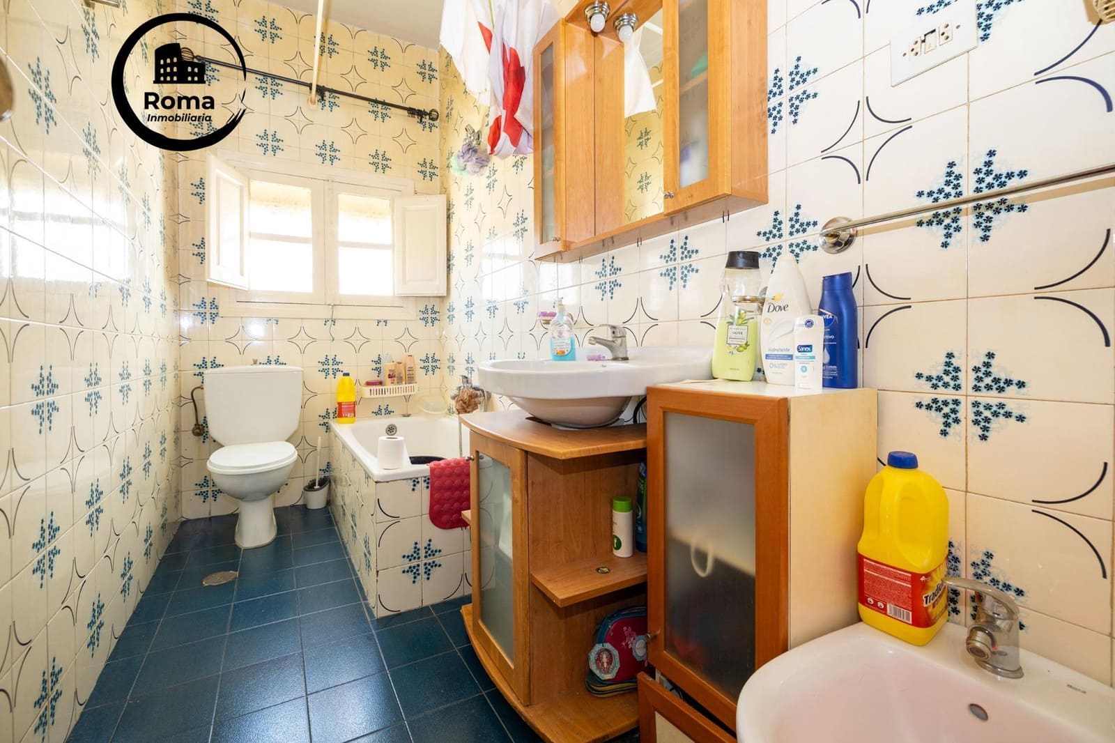 6 bedroom Townhouse for sale in Monachil - € 300,000 (Ref: 9894046)
