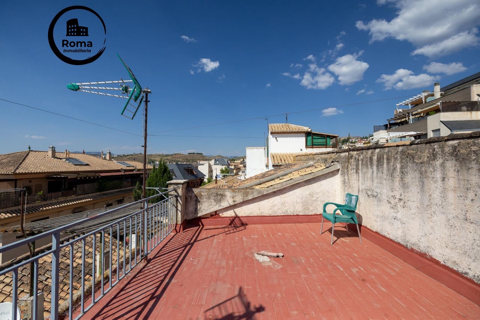 6 bedroom Townhouse for sale in Monachil - € 300,000 (Ref: 9894046)