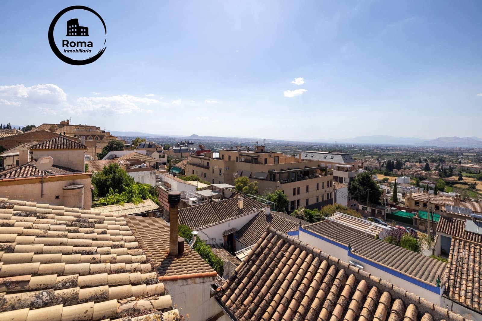 6 bedroom Townhouse for sale in Monachil - € 300,000 (Ref: 9894046)