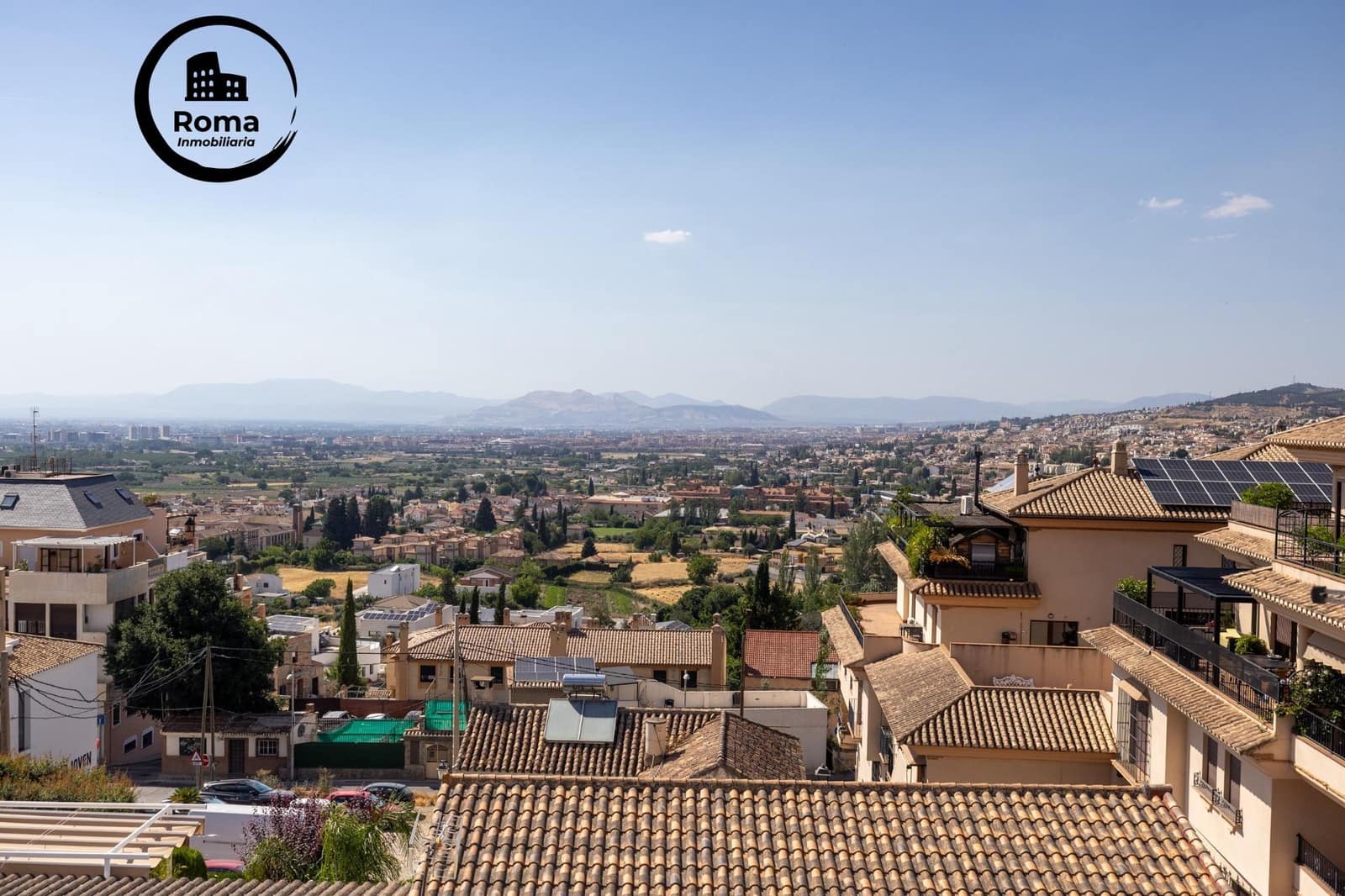 6 bedroom Townhouse for sale in Monachil - € 300,000 (Ref: 9894046)