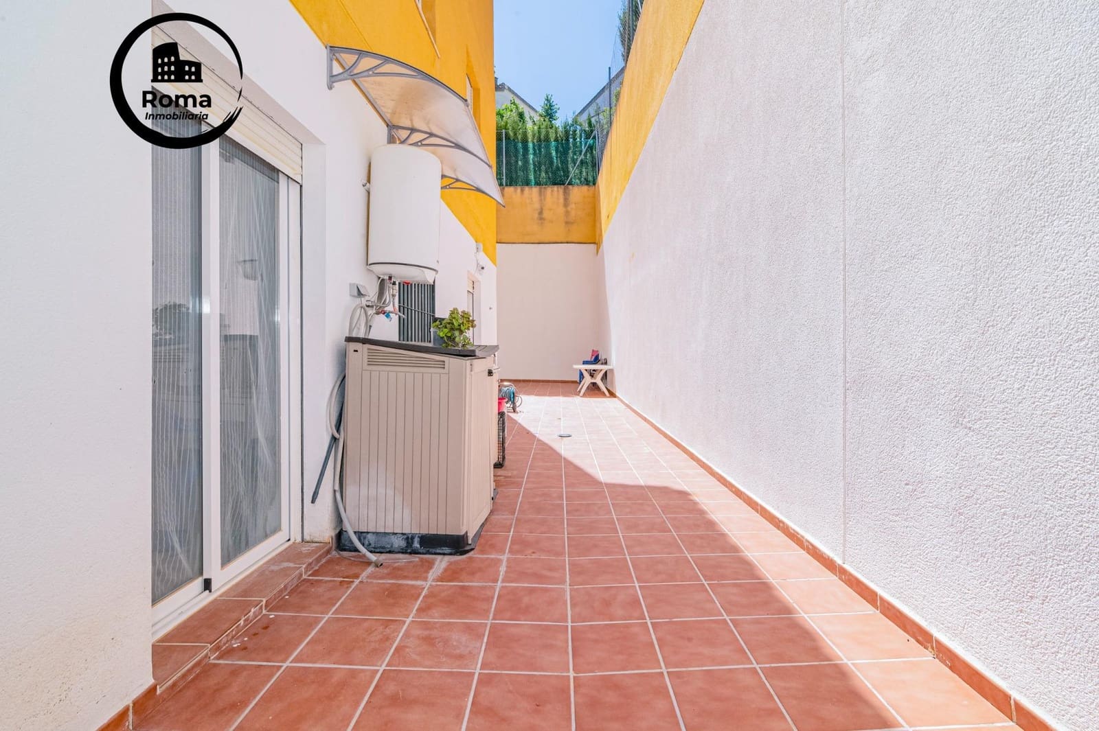2 slaapkamer Appartement te koop in La Zubia met garage - € 195.000 (Ref: 9894047)