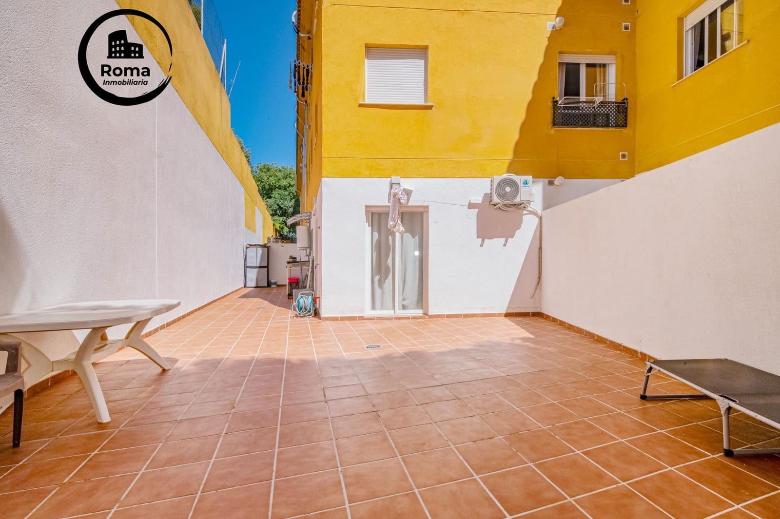2 slaapkamer Appartement te koop in La Zubia met garage - € 195.000 (Ref: 9894047)