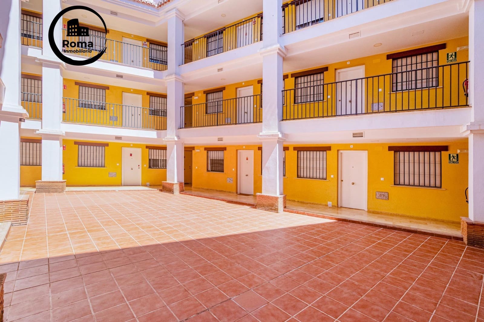 2 slaapkamer Appartement te koop in La Zubia met garage - € 195.000 (Ref: 9894047)