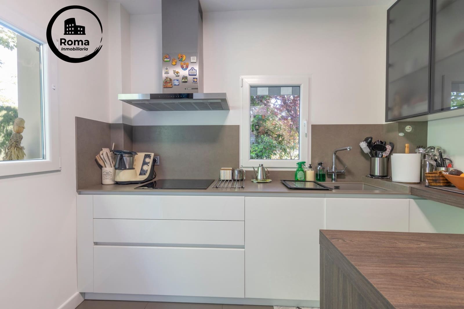 4 slaapkamer Villa te koop in Albolote met zwembad garage - € 510.000 (Ref: 9896462)