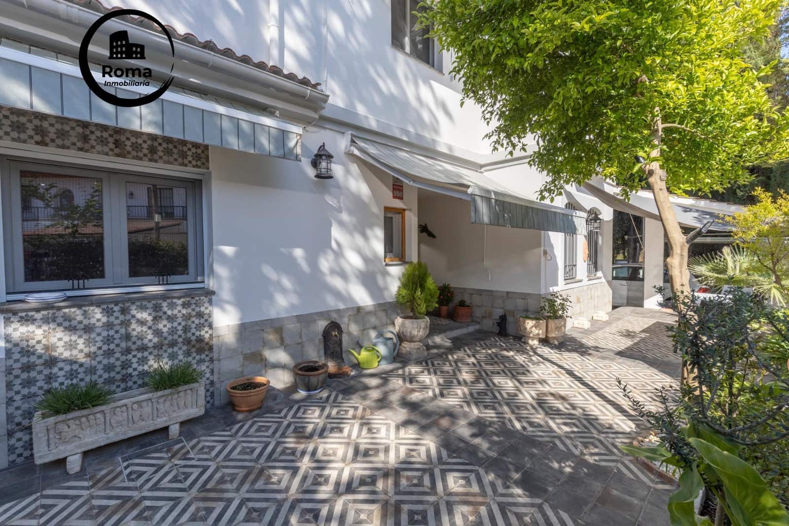 4 slaapkamer Villa te koop in Albolote met zwembad garage - € 510.000 (Ref: 9896462)