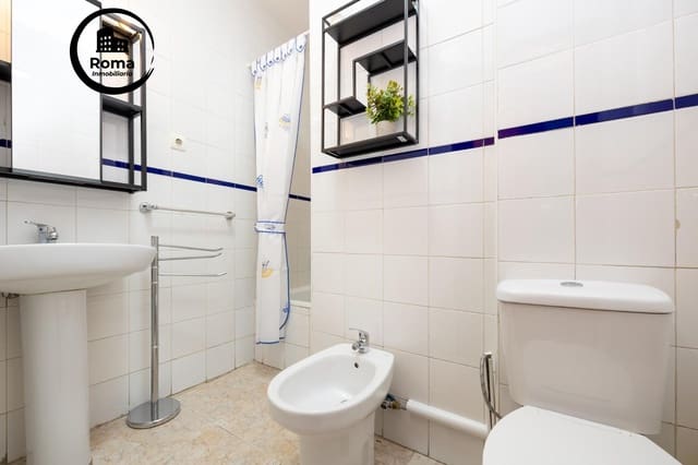 3 camera da letto Appartamento in vendita in Camino de Ronda - Rosaleda, Granada città - 229.000 € (Rif: 9904119)