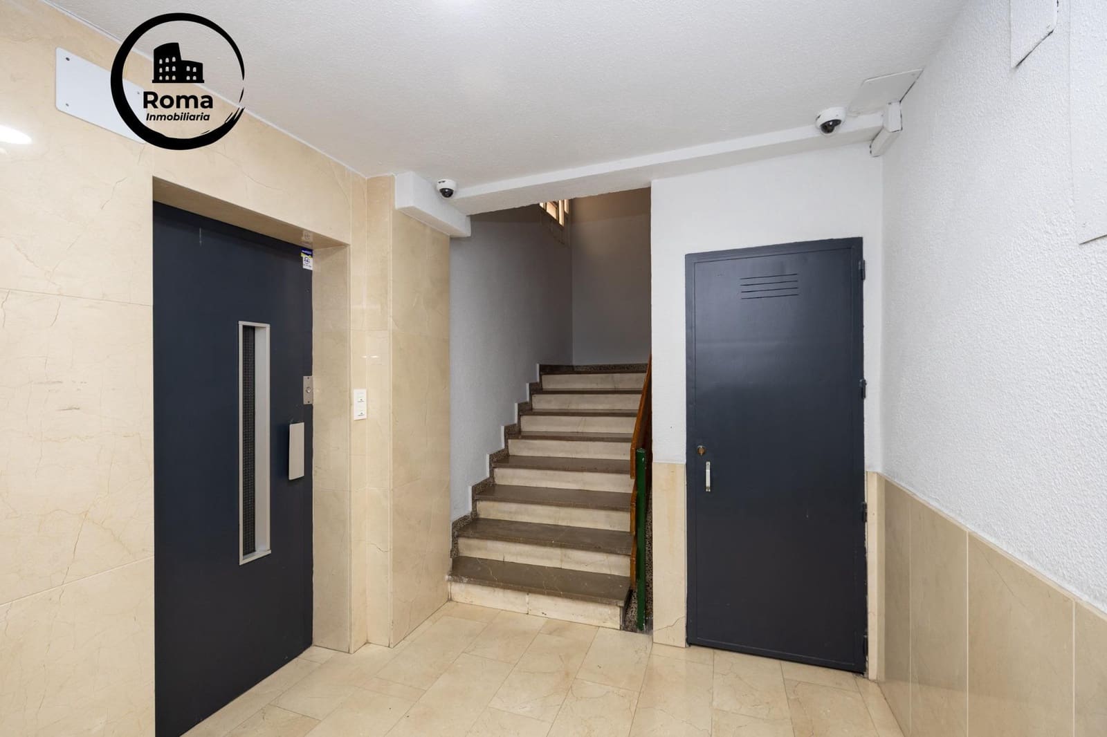 3-bedroom-flat-for-sale-in-camino-de-ronda-rosaleda-granada-city