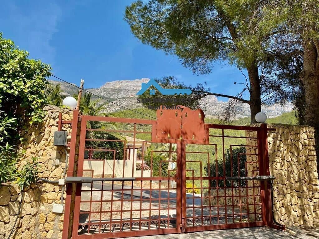 4 soverom Villa til salgs i Altea la Vella med svømmebasseng - € 525 000 (Ref: 7896679)