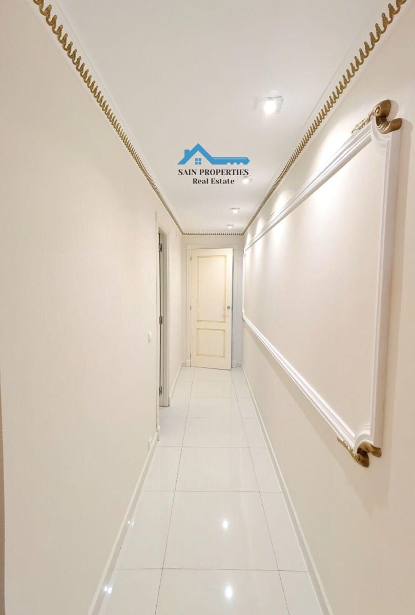 5 bedroom Villa for sale in Altea with pool garage - € 749,000 (Ref: 7896682)