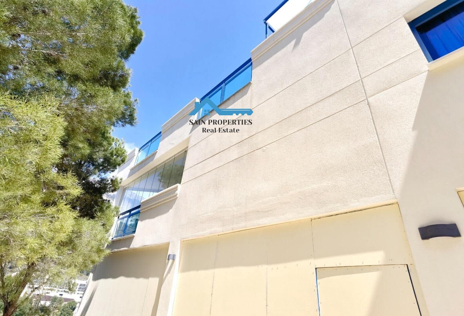 5 bedroom Villa for sale in Altea with pool garage - € 749,000 (Ref: 7896682)