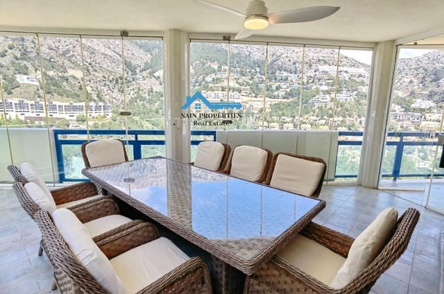 5 bedroom Villa for sale in Altea with pool garage - € 749,000 (Ref: 7896682)