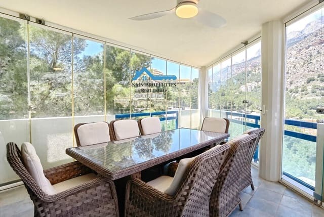 5 bedroom Villa for sale in Altea with pool garage - € 749,000 (Ref: 7896682)