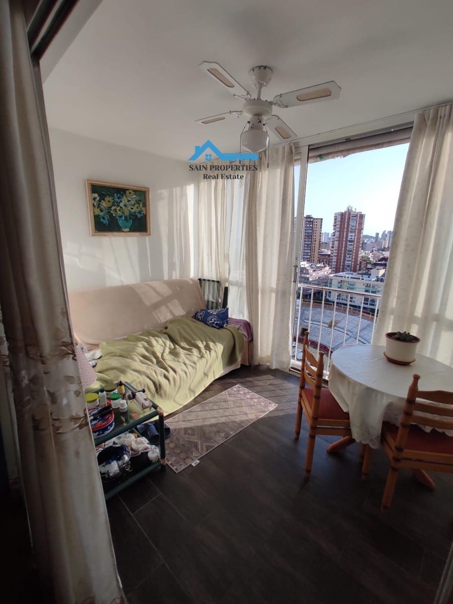 1 soveværelse Lejlighed til salg i Benidorm med swimmingpool - € 144.000 (Ref: 8751174)