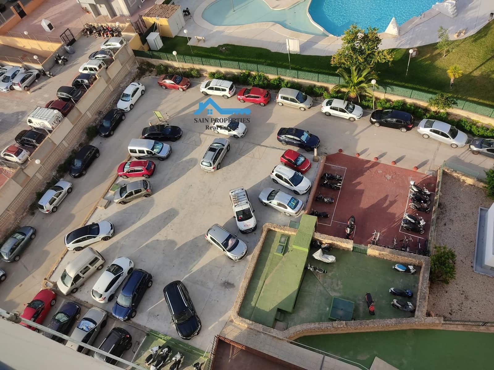 1 soveværelse Lejlighed til salg i Benidorm med swimmingpool - € 144.000 (Ref: 8751174)