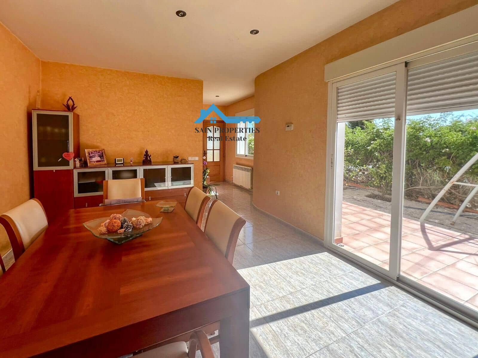 4 bedroom Villa for sale in La Nucia with pool - € 430,000 (Ref: 8755794)