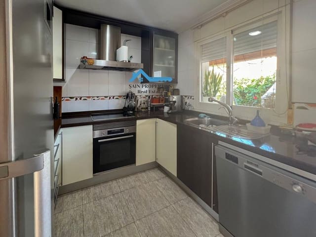 4 bedroom Villa for sale in La Nucia with pool - € 430,000 (Ref: 8755794)