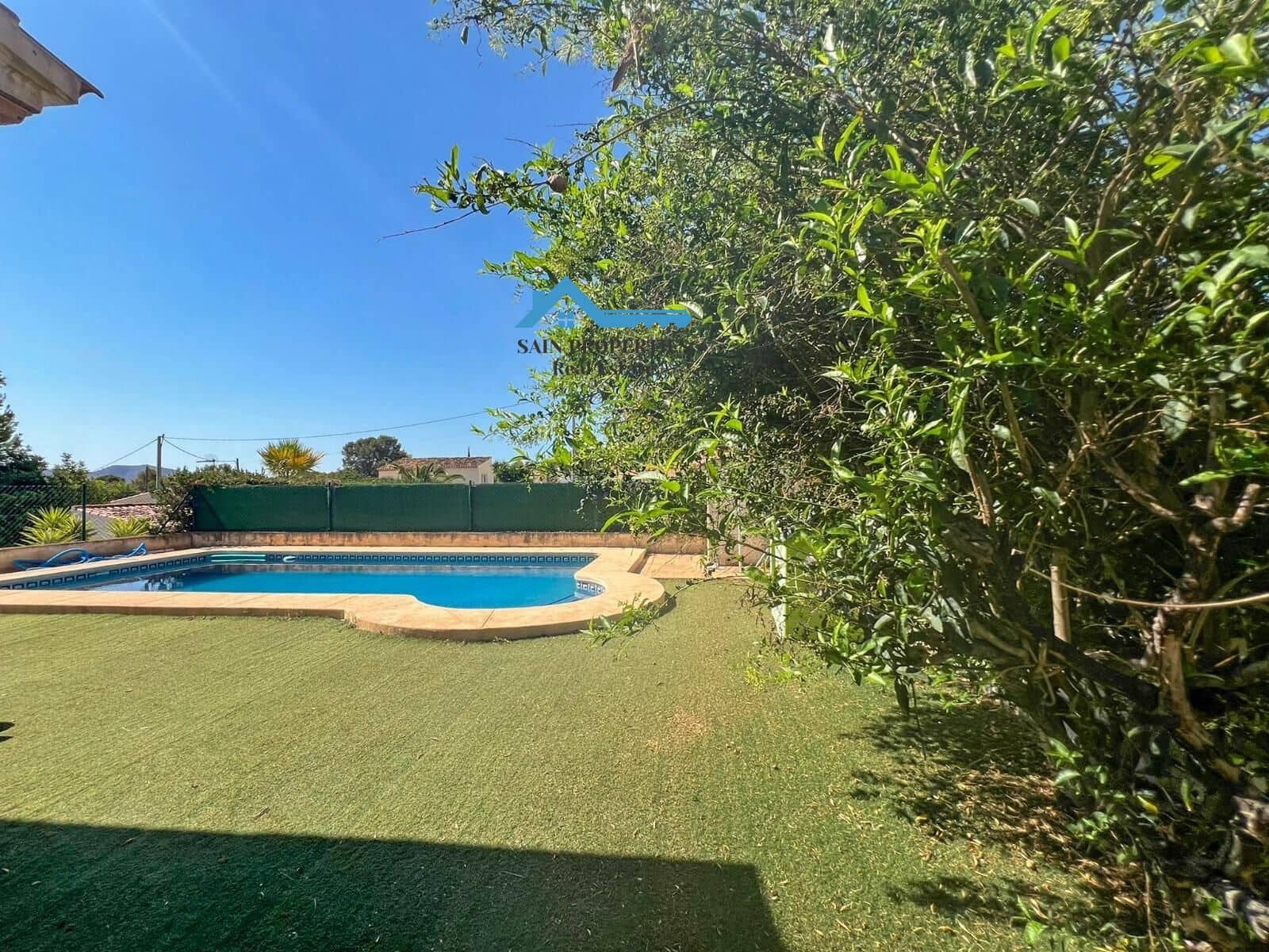 4 bedroom Villa for sale in La Nucia with pool - € 430,000 (Ref: 8755794)