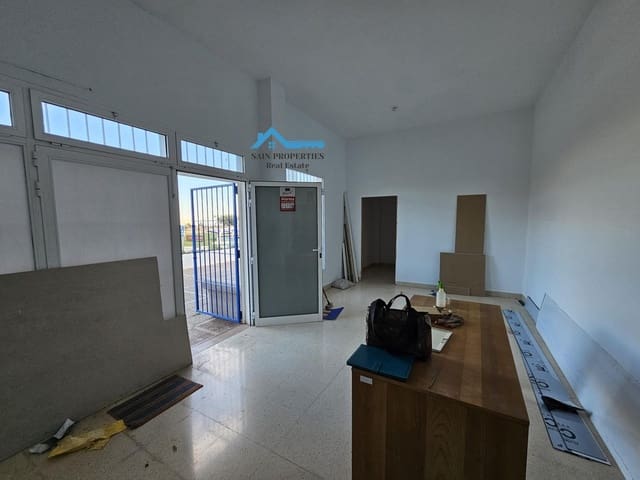 Commercial for sale in La Nucia - € 194,900 (Ref: 8760230)