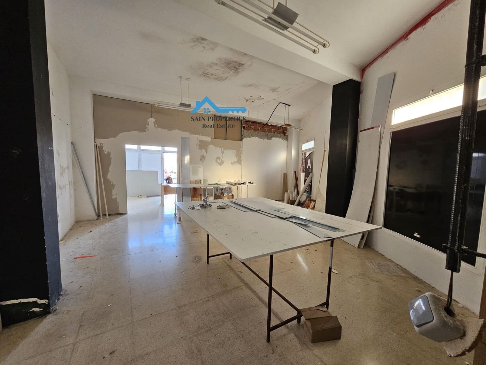 Commercieel te koop in La Nucia - € 194.900 (Ref: 8760230)